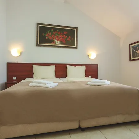 Hotel Central Balchik Balçık