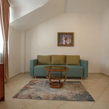 Hotel Central Balchik Otel