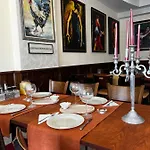 Hotel Hotel CENTRAL Balchik 2*